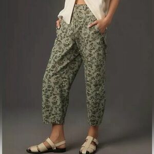 Anthropologie Olive Floral Cropped Pants